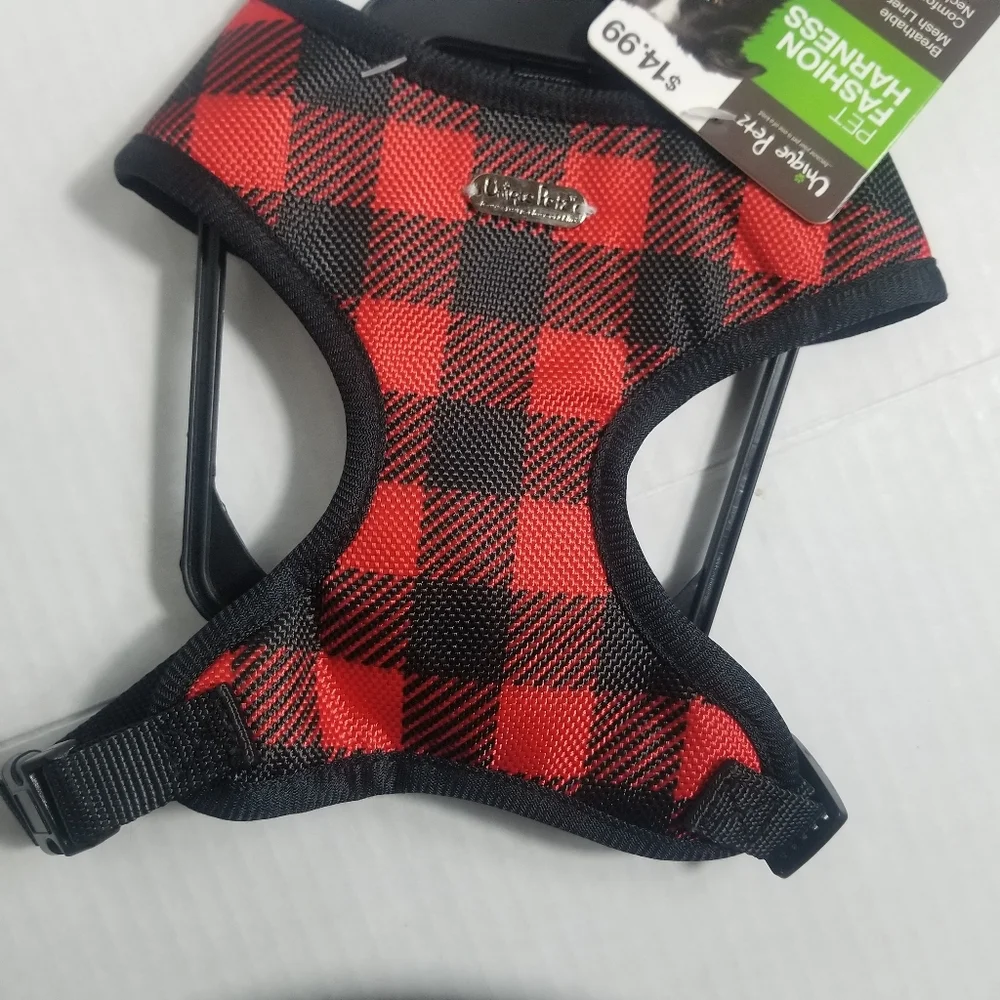 NWT UNIQUE PETZ RED AND BLACK PLAID DOG HARNESS SIZE SMALL